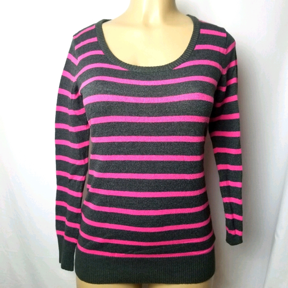 H&M Grey and Pink Striped Sweater